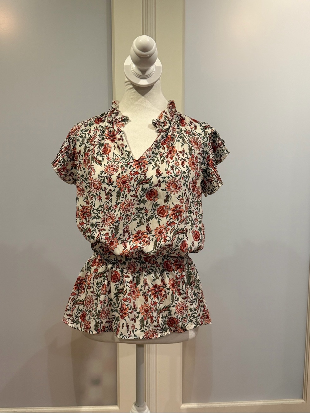Floral Ruffle-Sleeve Peplum Blouse - Cream with Rust Floral